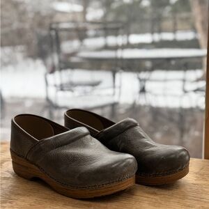 Dansko Professional Clogs / Size 41
